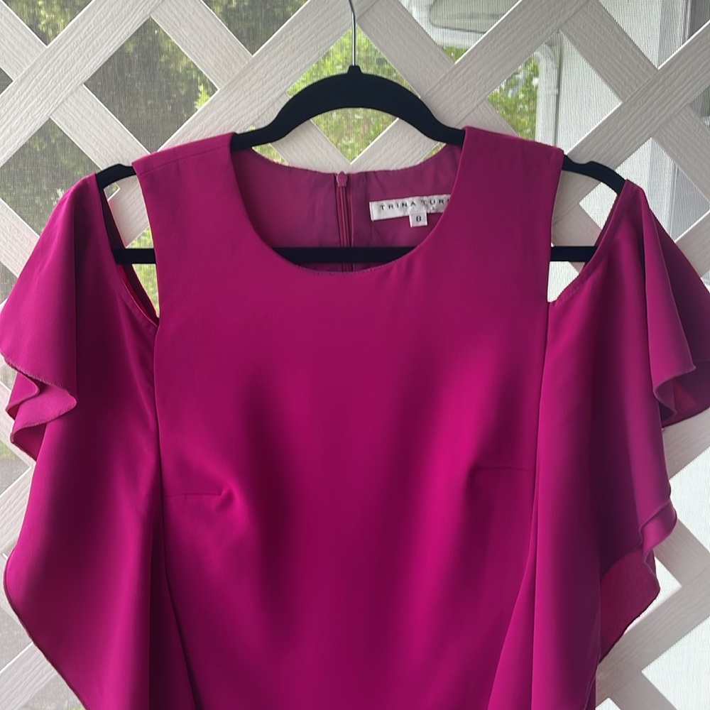 Trina Turk ‘Lambada’ Cold-Shoulder Sheath Dress - Picture 8 of 11